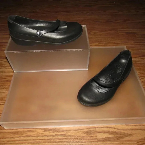 CROCS Mary Jane Comfort Flats Bundle of 2-Pair Shoes (Brown and Black) Size W9 - Picture 8 of 11